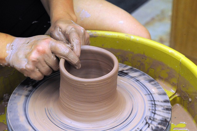 ceramic studio pottery wheel